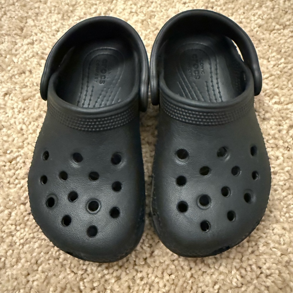 Toddler Black Crocs Clogs Size C8
